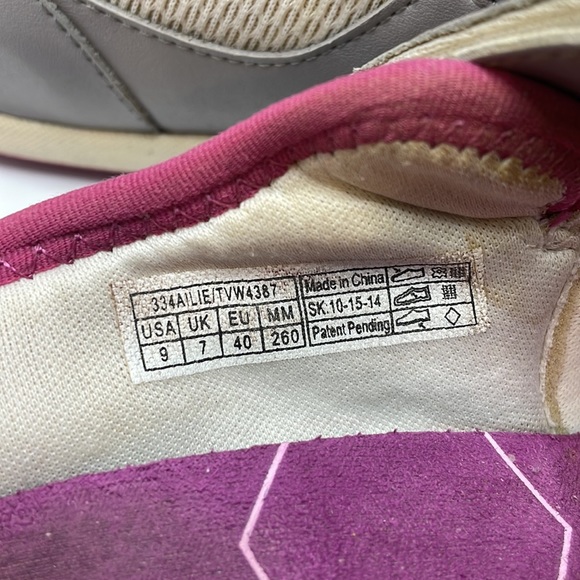 EUC Vionic Ailie White Mary Jane Athletic shoes size9 pink gray white - Picture 7 of 13